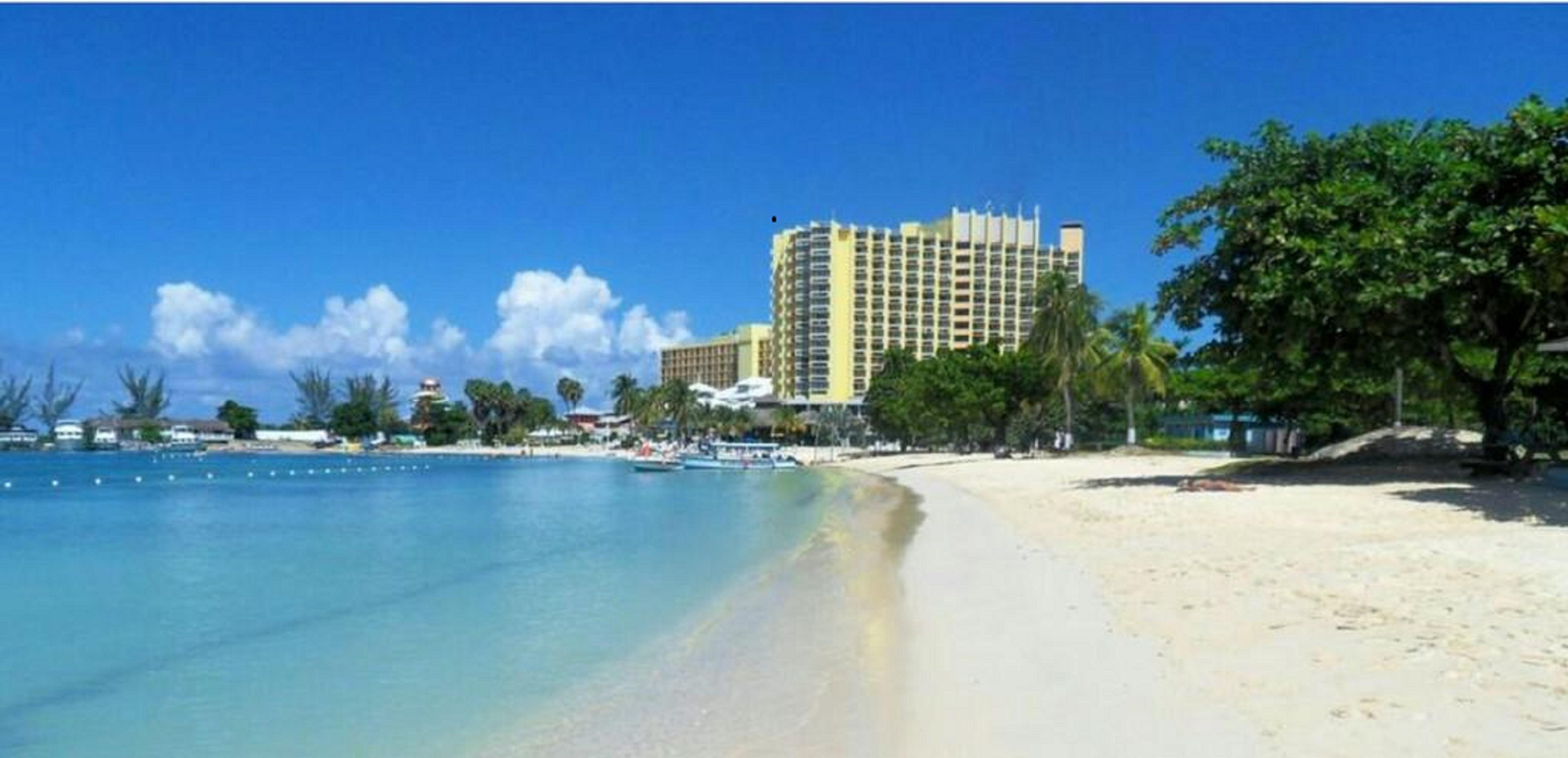 Fisherman'S Point Beach-Front Condomania Ocho Rios Buitenkant foto